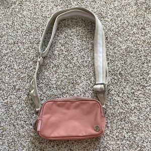 Everywhere Belt Bag